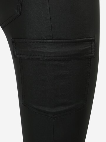 Vero Moda Tall Skinny Spodnie 'Sophia' w kolorze czarny