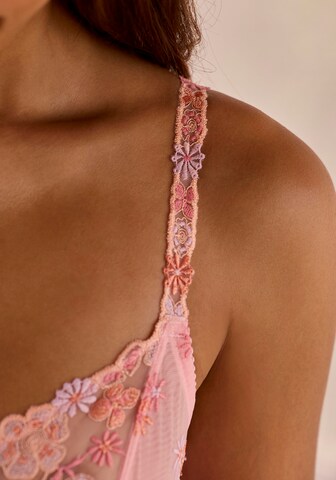 NUANCE T-shirt Bra in Pink