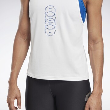 Reebok - Top deportivo en blanco