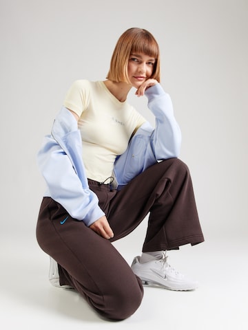 Maglietta 'SHOX' di Nike Sportswear in beige