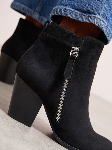 Friends Like These - Botim em preto