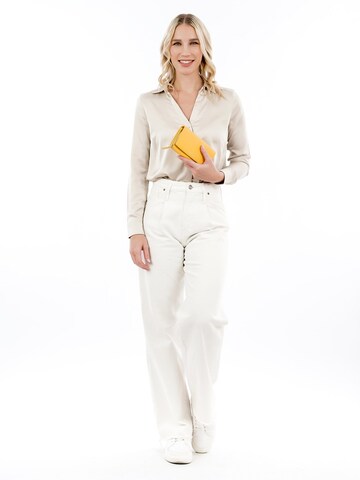 Tamaris Wallet 'Amanda' in Yellow: front