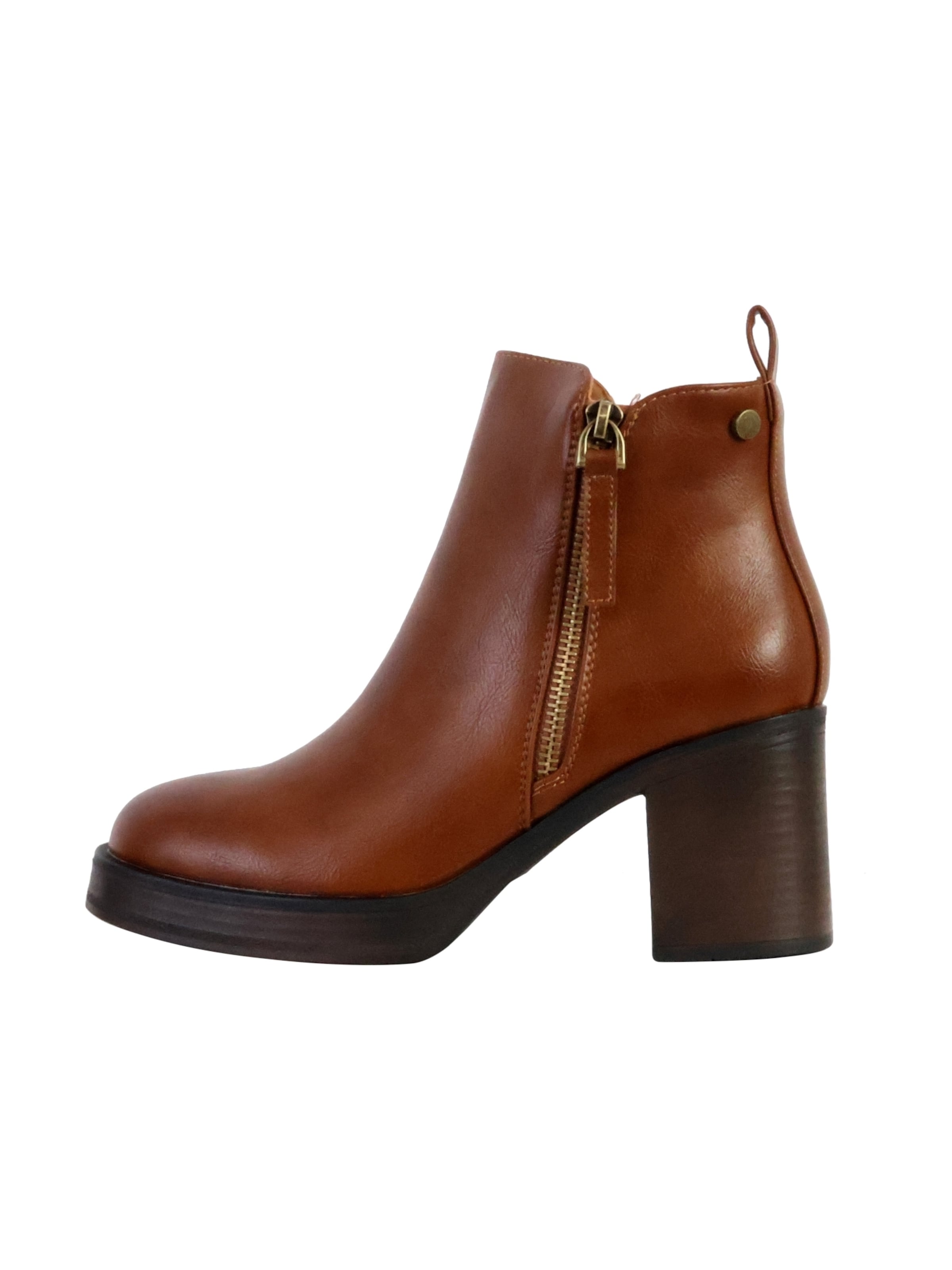 The Divine Factory Ankle Boots‌‌‌‌ in Beige: Vorderseite