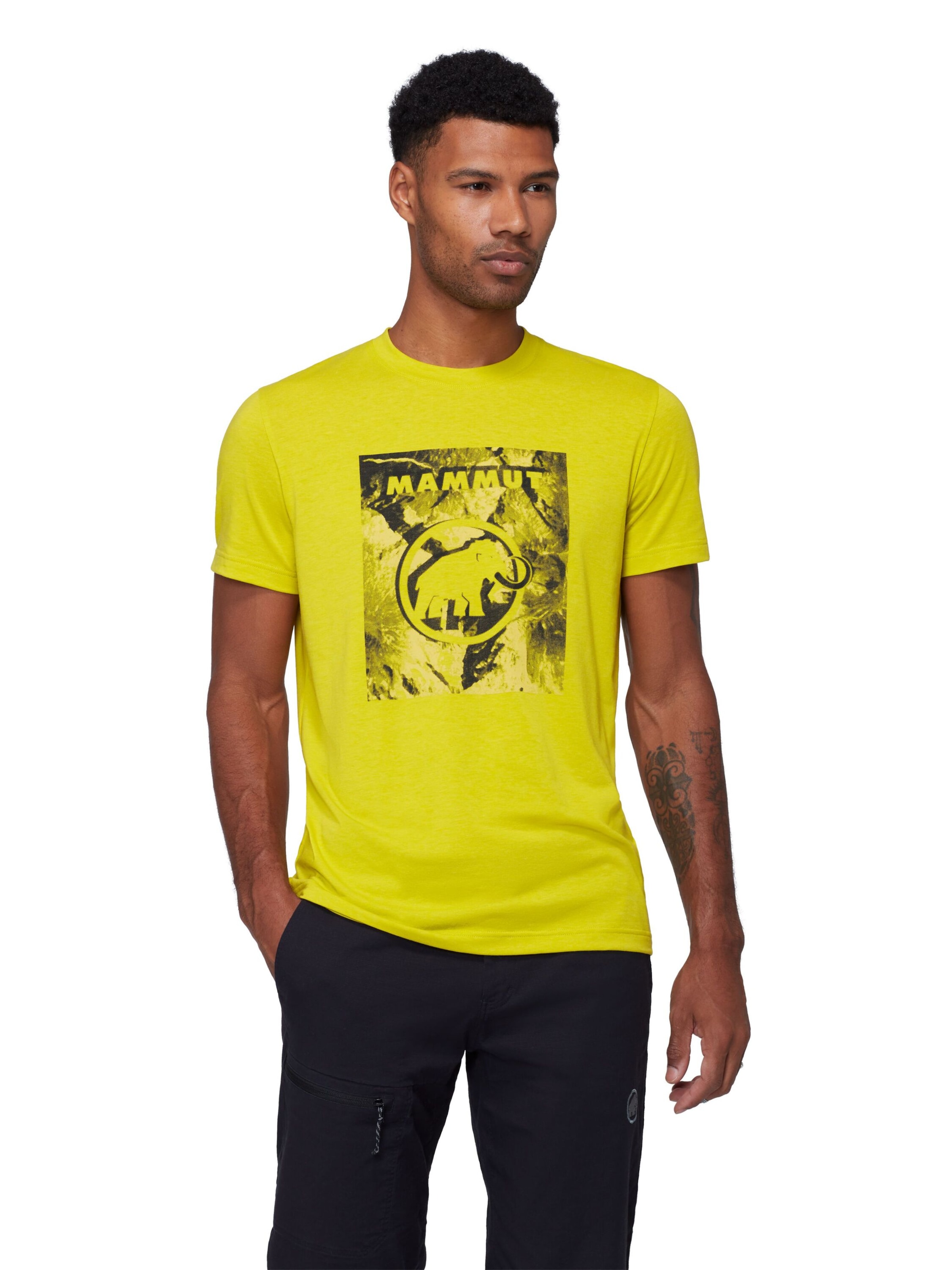 MAMMUT Performance Shirt in Yellow: front
