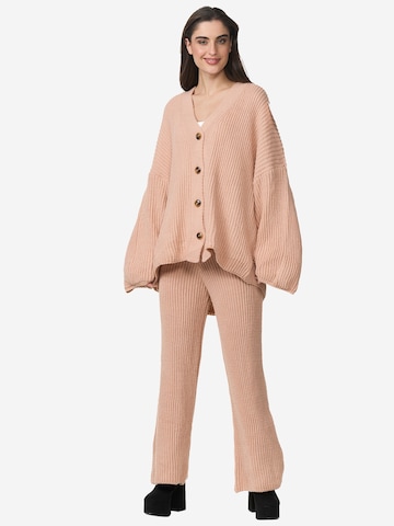 Elara Hausanzug in Beige