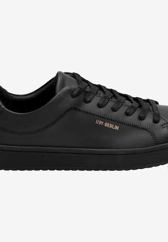 N91 Sneakers in Black