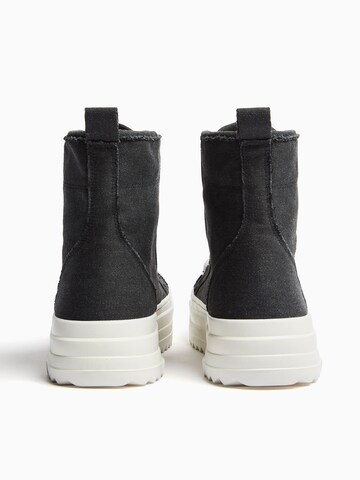 Bershka Sneaker in Schwarz