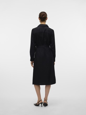 Robe-chemise 'Vica' VERO MODA en noir