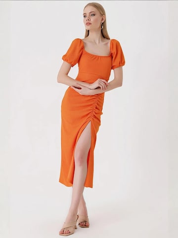 Robe Bigdart en orange