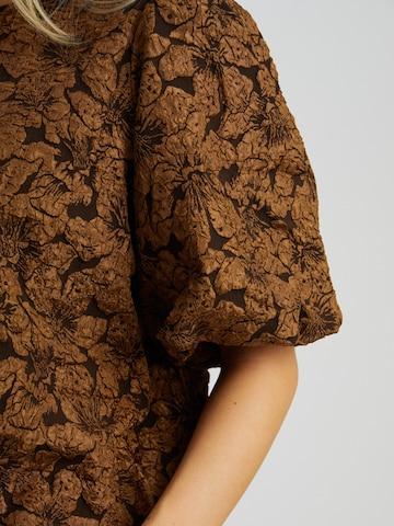 Peppercorn Bluse 'Sigga' i brun