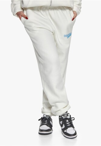 Dropsize Tapered Broek 'Essential' in Wit