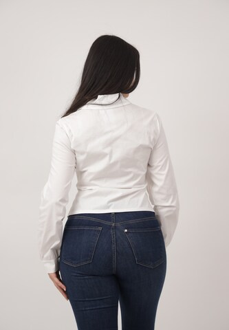 Elara Bluse in Weiß