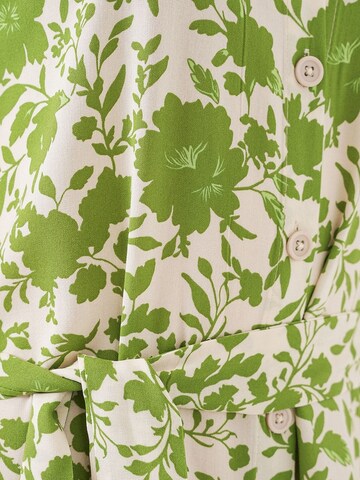 Hiccup - Vestidos camiseiros em verde