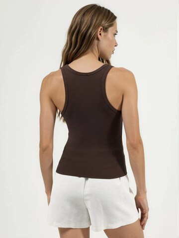 Busem Top in Brown