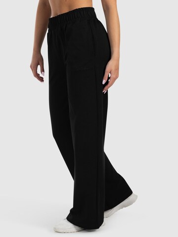 Smilodox Loose fit Trousers ' Kanya ' in Black