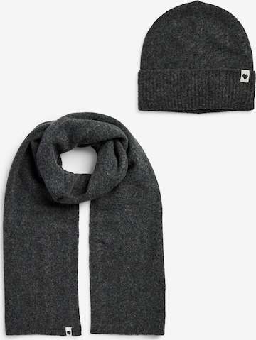 PIECES Pipo 'PCRILLU' värissä harmaa: etupuoli