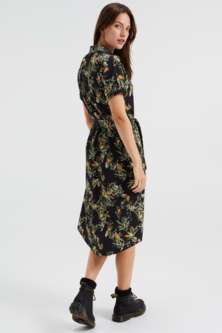 WE Fashion Puseromekko värissä musta