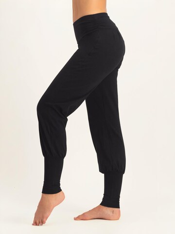 Urban Goddess Yoga & Activewear Loosefit Haremshose 'Dakini Yoga' (GOTS) in Schwarz