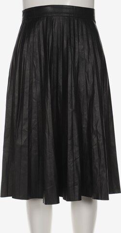 Bershka Skirt in L in Black: front