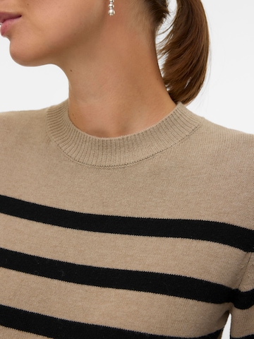 Pullover di MAMALICIOUS in beige