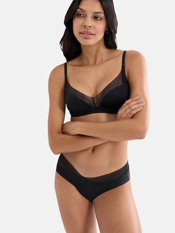 TRIUMPH - Triángulo Sujetador 'Breathe & Lift Smart' en negro