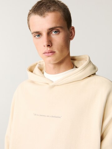 Pull&Bear Sweatshirt in Beige