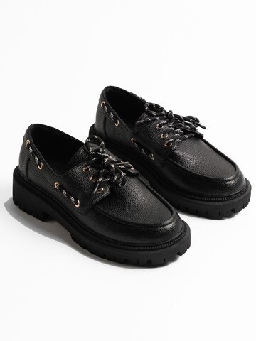 Camomilla Italia Lace-Up Shoes 'Susan' in Black