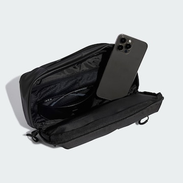 Sacs banane de sport 'Mercedes - AMG Petronas Formula 1 Engineers & Marketing' ADIDAS PERFORMANCE en noir