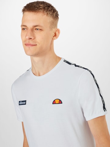 balta ELLESSE Standartinis modelis Marškinėliai 'Fedora'