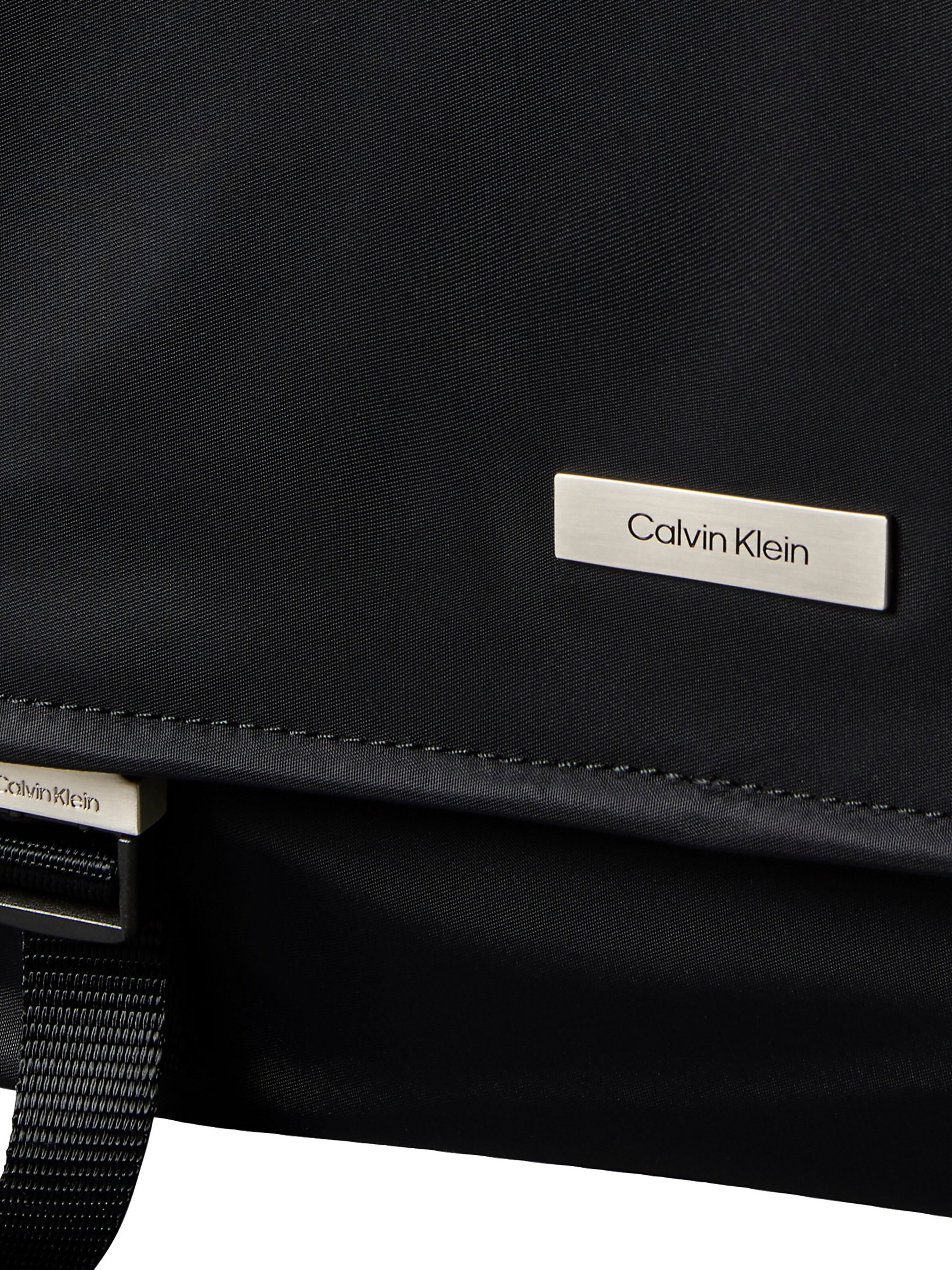 Calvin Klein Crossbody Bag in Black