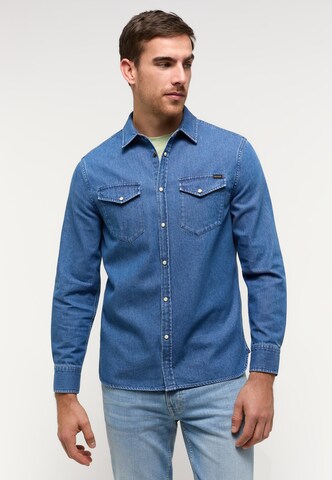 MUSTANG Comfort fit Button Up Shirt in Blue: front