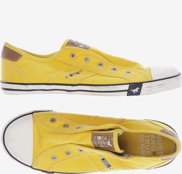 MUSTANG Sneakers & Trainers in 41 in Yellow: front