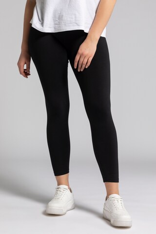 Studio Untold Skinny Leggings in Black: front