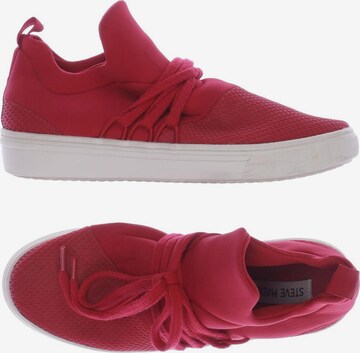 STEVE MADDEN Sneakers & Trainers in 37 in Red: front