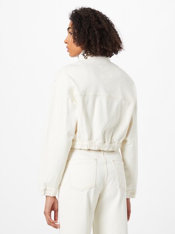 Abercrombie & Fitch Between-season jacket in White