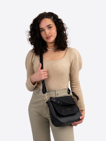 Expatrié Shoulder Bag 'Louise Large' in Black