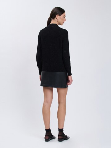 Influencer - Jersey en negro
