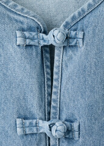MANGO TEEN Between-Season Jacket 'Sakura' in Blue