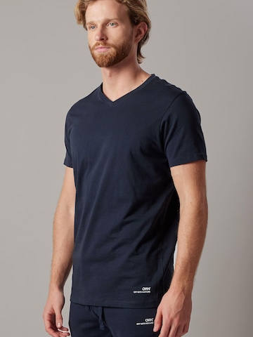Maglietta 'T-Shirt Scollo a V' di OWN Off With Nature in blu