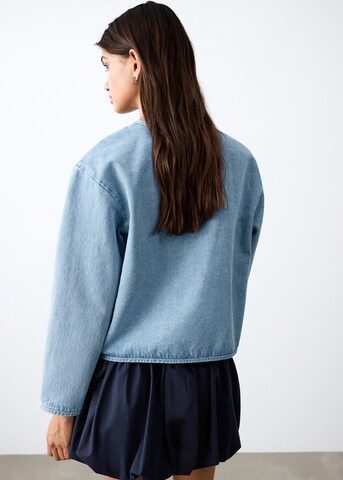 MANGO TEEN Between-Season Jacket 'Sakura' in Blue