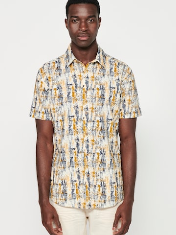 KOROSHI Slim fit Button Up Shirt in Yellow: front