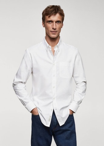 MANGO MAN Comfort fit Button Up Shirt in White: front