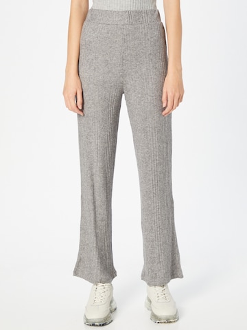 PIECES Flared Trousers 'Emmalyn' in Grey: front