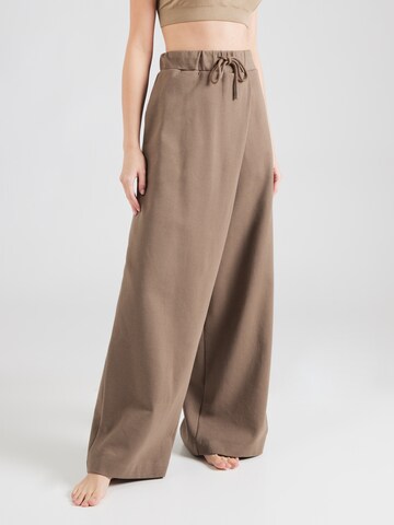 Wide Leg Pantalon de sport Moonchild Yoga Wear en marron : devant