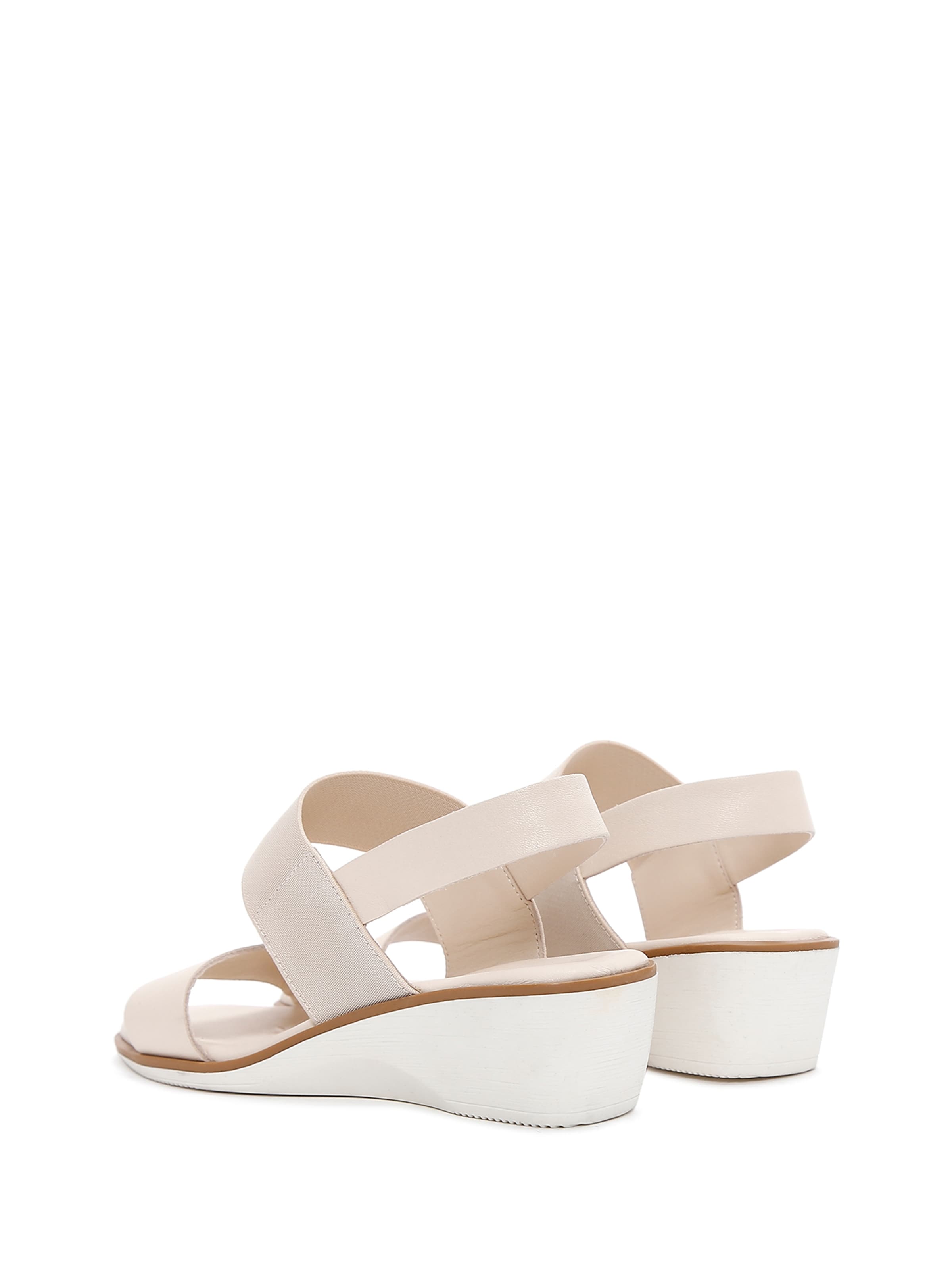 Sandalo di Derimod in beige