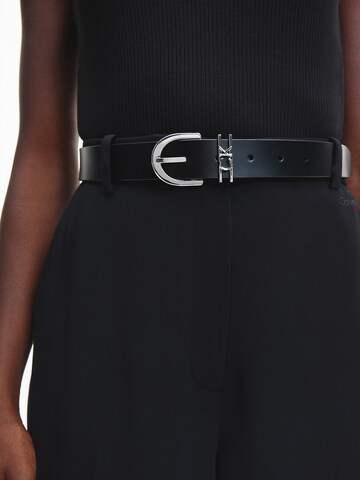 Ceinture Calvin Klein en noir : devant