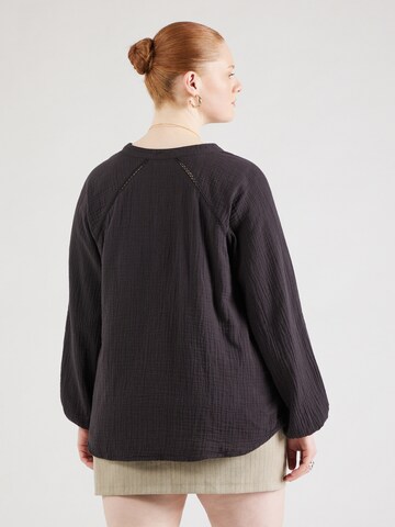 Chemisier 'THYRA' ONLY Carmakoma en gris