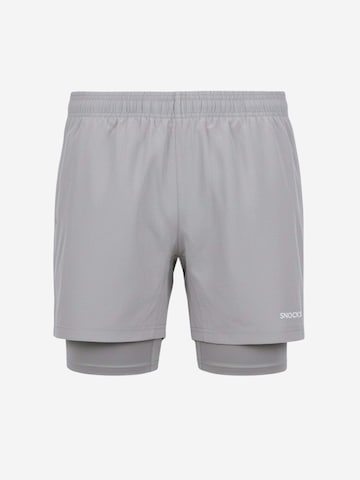 SNOCKS Regular Sportbroek in Grijs: voorkant