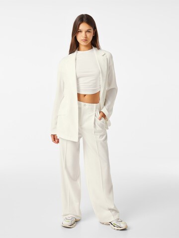 Blazer Bershka en blanc