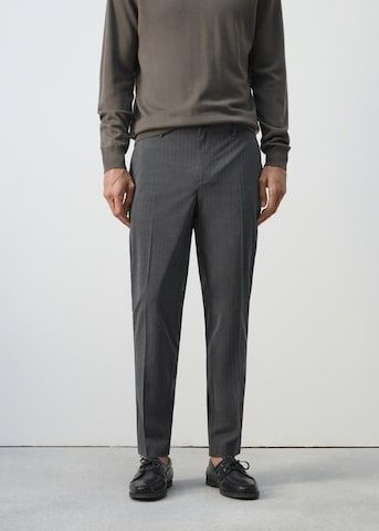 MANGO MAN Regular Pleated Pants 'Johan' in Grey: front